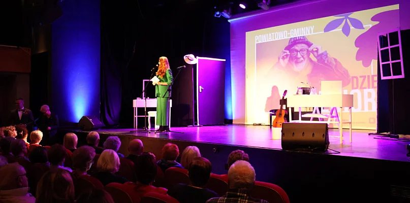 Seniorzy świętowali w Hugonówce - 110151