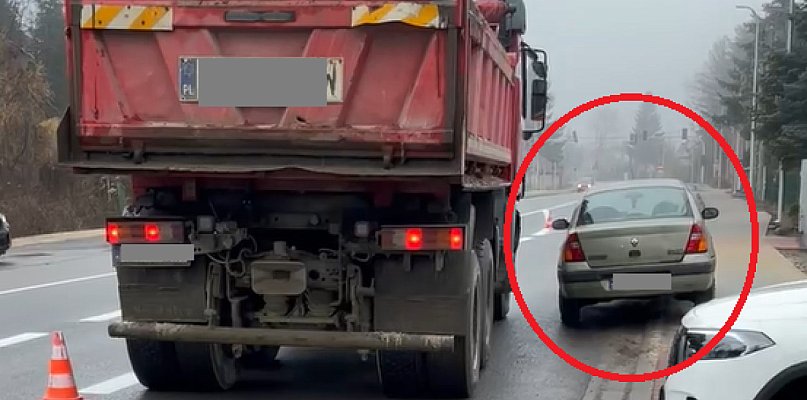 Utrudnienia na 721 przez porzucone auto - 110199