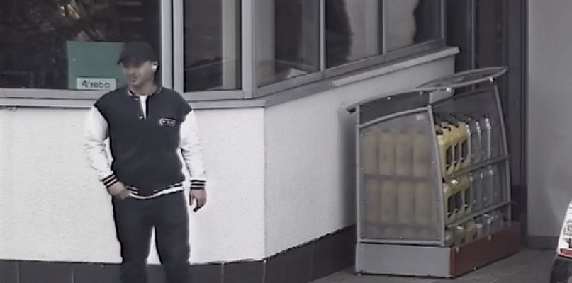 Policja poszukuje mężczyzny w związku z kradzieżą z włamaniem w Piasecznie