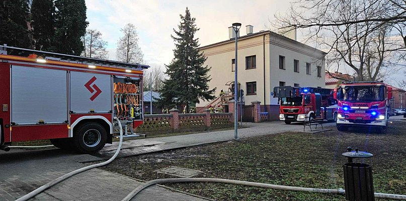 Pożar w budynku w Konstancinie