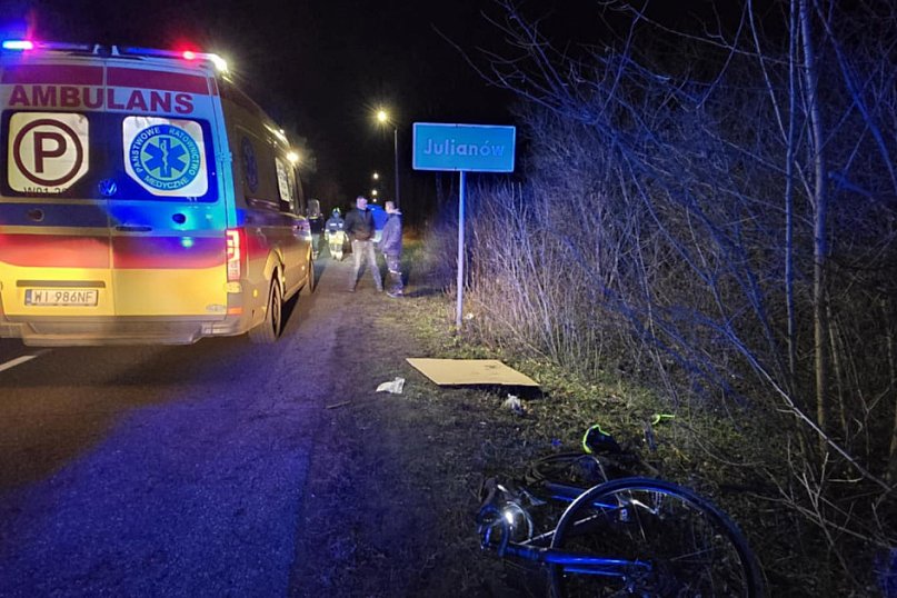 Zderzenie samochodu z rowerzystą