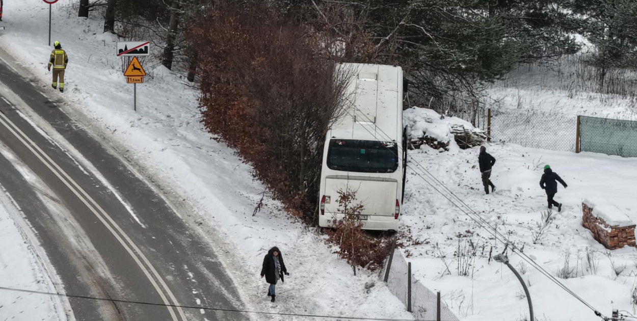 Zderzenie z udziałem autobusu szkolnego