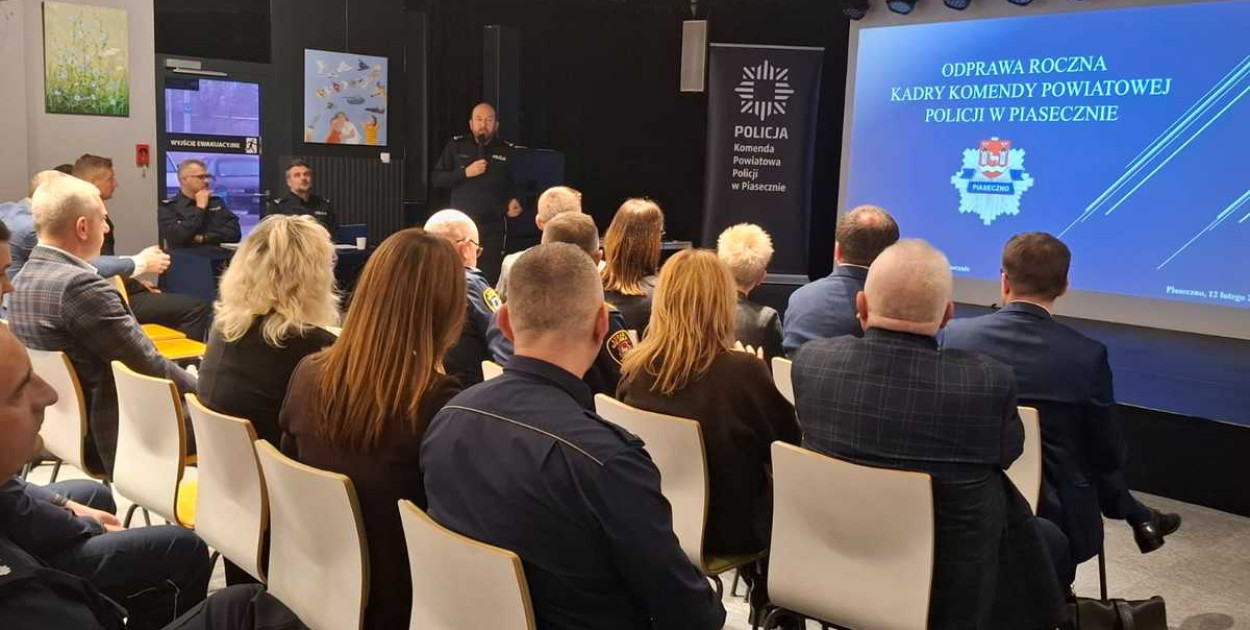 Policja podsumowała rok służby. Odprawa roczna w Piasecznie