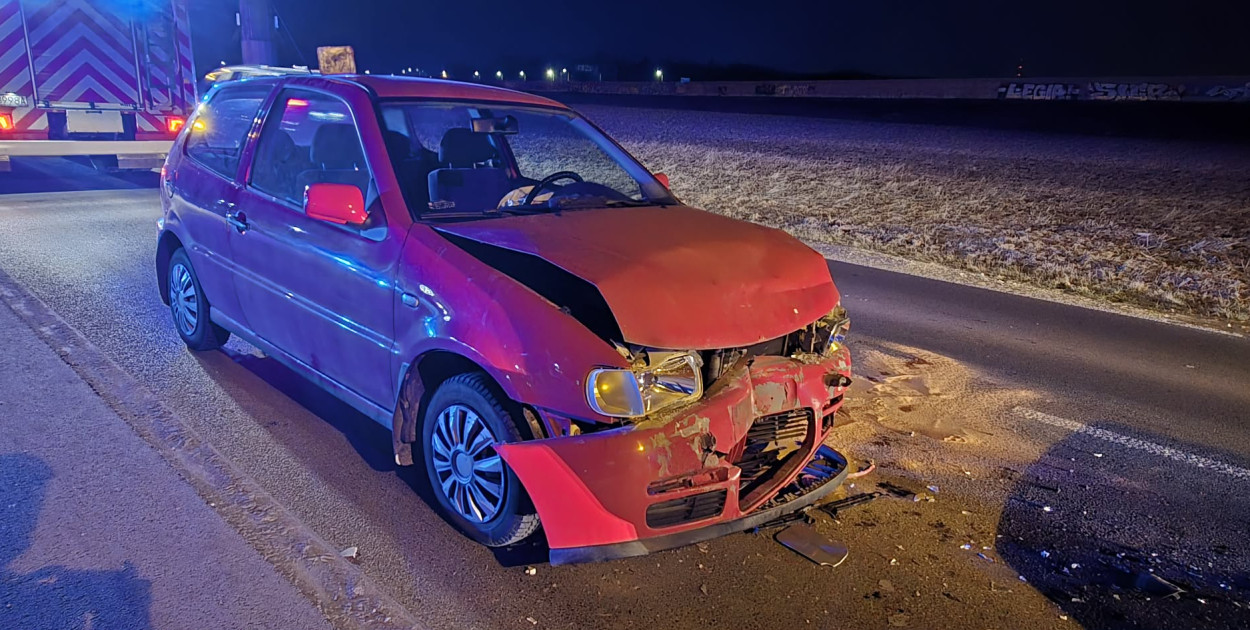 Zderzenie trzech aut. Jedna osoba poszkodowana