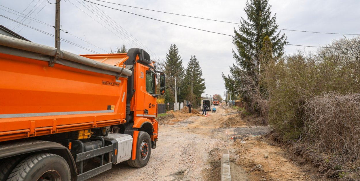 Remont ulicy Błońskiej w Tarczynie nabiera tempa