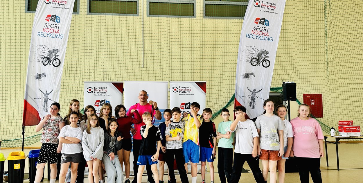 Sport i ekologia na jednej macie. Góra Kalwaria uczy recyklingu przez ruch