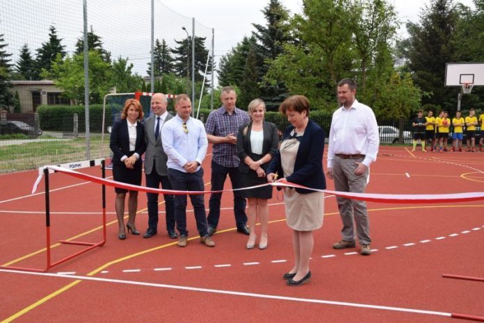 250 tys. zł za nowe boisko w Piasecznie